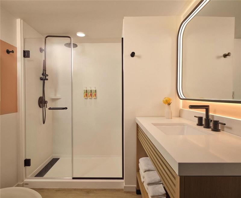%255BResized%255Dguest-room-bath.jpg